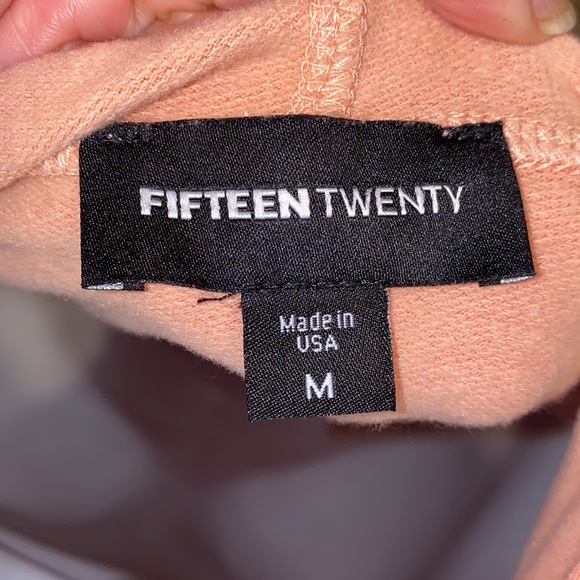 Women's Fifteen Twenty Soft comfy long sleeved hooded pullover , size M - Picture 9 of 11